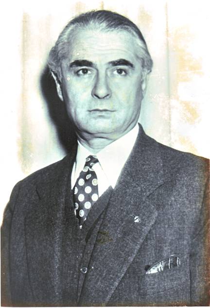 Salomn Chichilnisky (Herzona Guvernia, Ukrania, 1898 - Buenos Aires, Argentina, 1971) hacia la poca de terminar su libro La verdad (1958). Electroneurobiologa 14 (1), 2006
